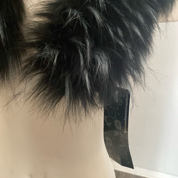 Bella black and gray Faux fur collar - Picture 4 of 11